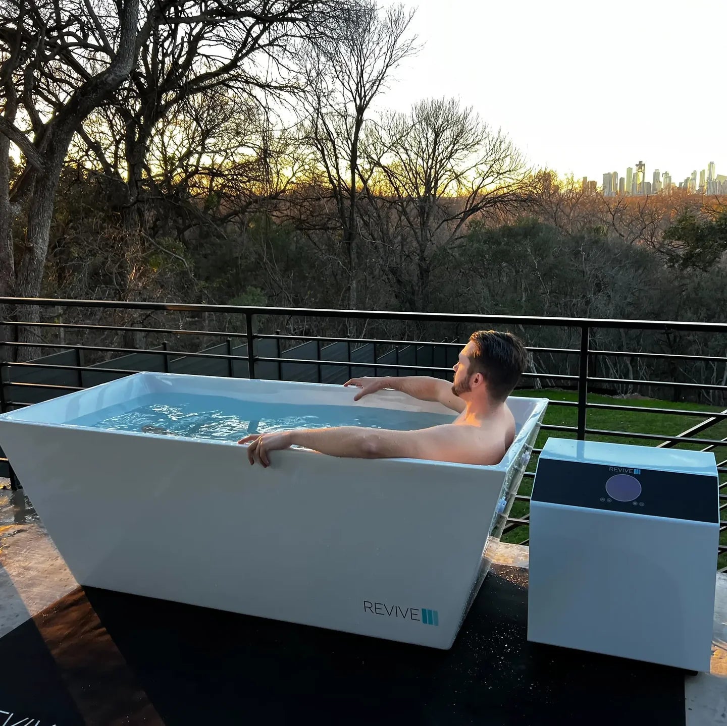 3 Person Traditional Sauna & Acrylic Plunge
