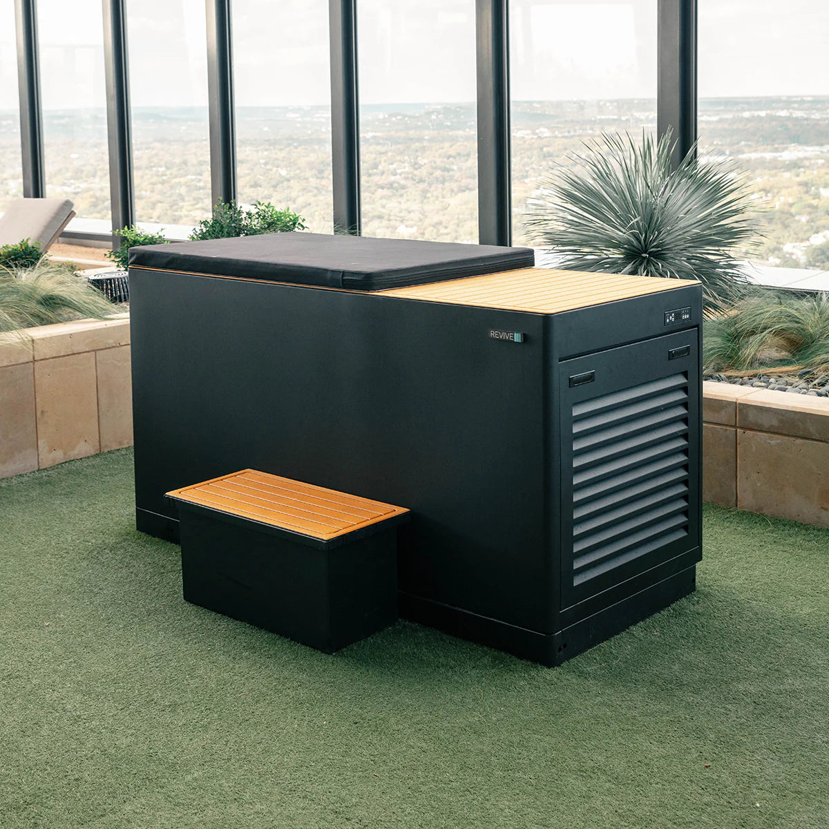 3 Person Traditional Sauna & Luxury Plunge