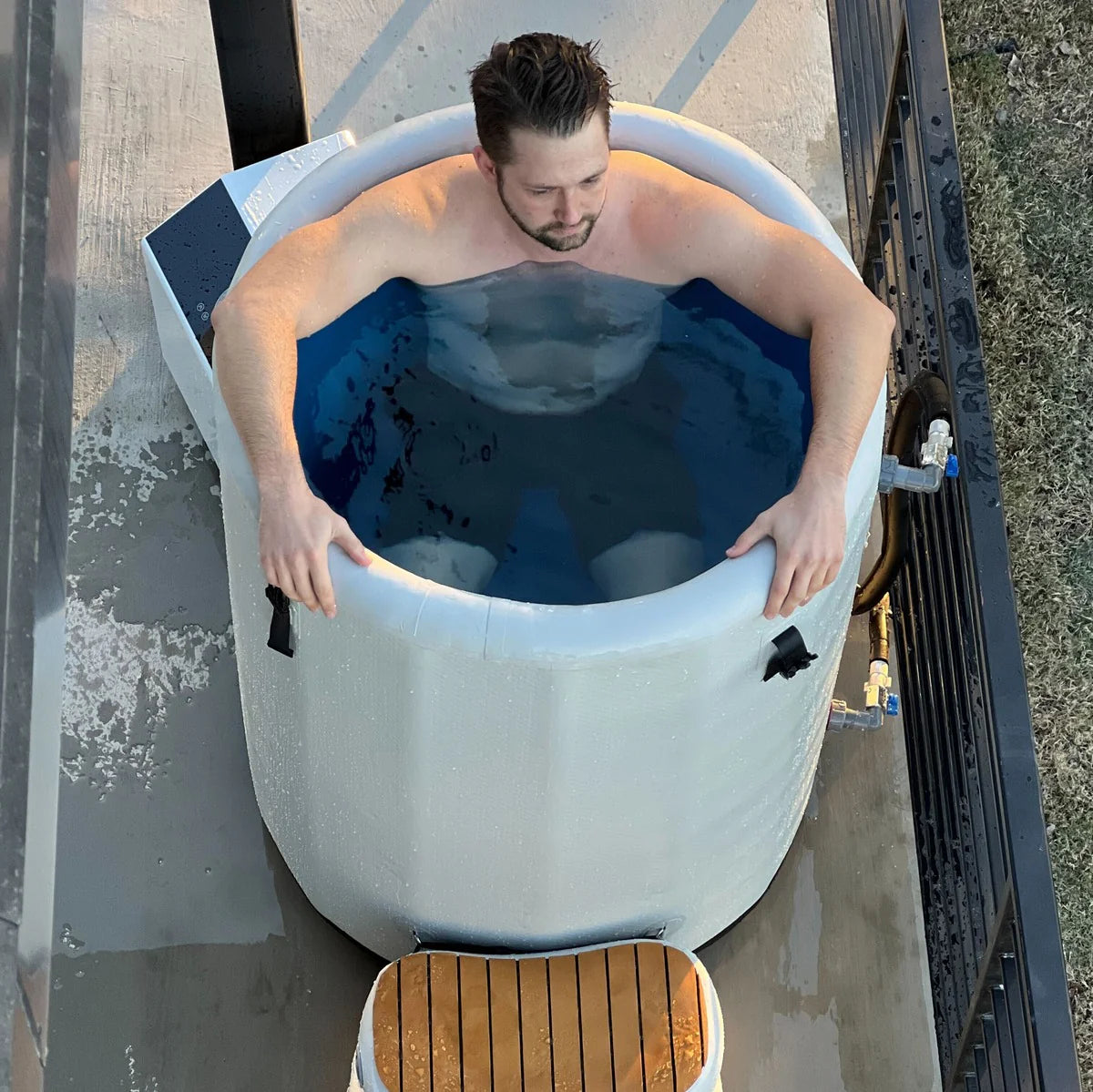 3 Person Traditional Sauna & Inflatable Barrel Plunge